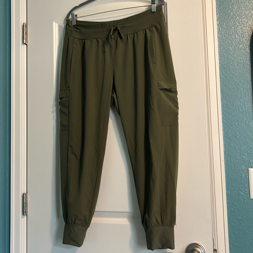 Jogging pants